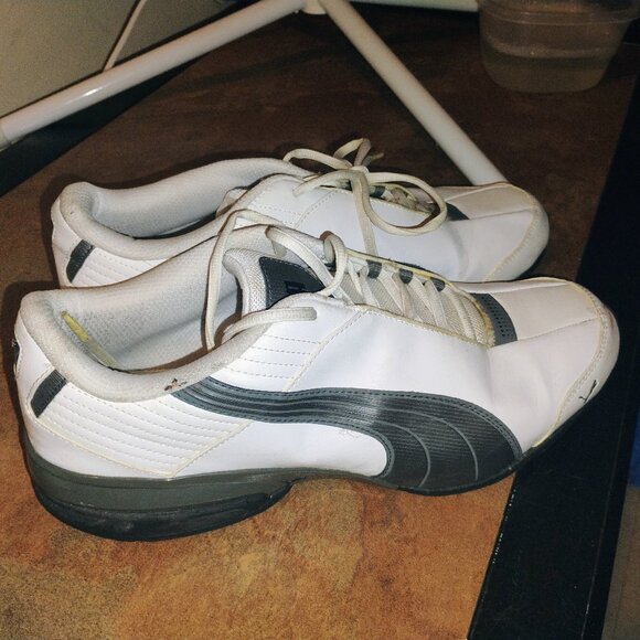 Men's Pumas Size 13 - Picture 1 of 4